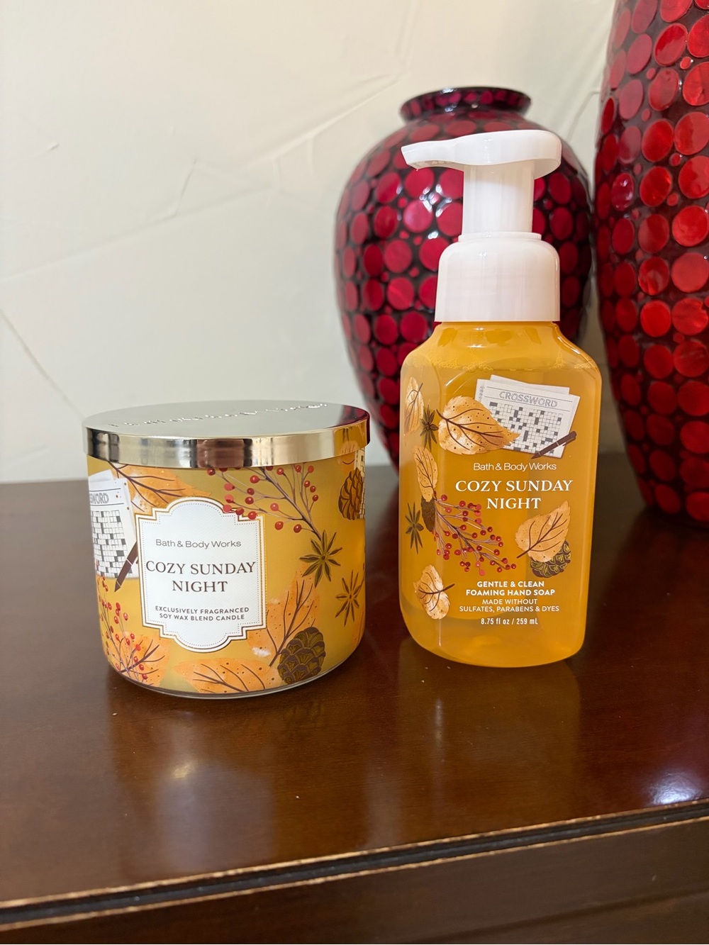 Bath & Body Works Cozy Sunday Night Bundle - 3 Wick Candle and Foaming Hand Soap